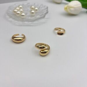 Elegant Gold-Tone Women's Jewelry Set